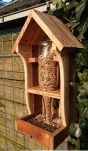 Photo de galerie - Mangeoire pour oiseaux