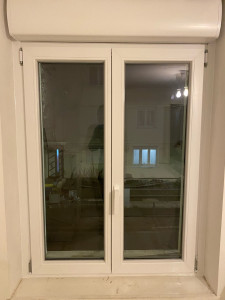 Photo de galerie - Fenêtre monobloc volet électrique intégré 