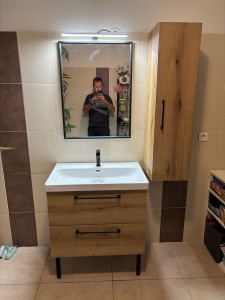 Photo de galerie - Montage et installation d’un meuble vasque avec colonne et miroir 