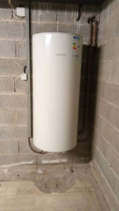 Photo de galerie - Nouveau chauffe eau 200 litres, mural. 