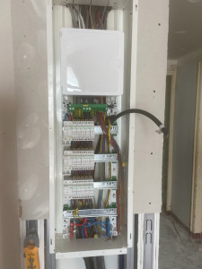 Photo de galerie - Rénovation électrique complète en cours pour un appartement en centre-ville de Perpignan.  Reprise complète de l’installation pour une mise aux normes et une distribution adaptée.  Disponible pour vos travaux électriques.  07 74 25 46 77
