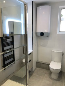 Photo de galerie - Rénovation salle de bain, sanitaire, chauffe eau , faïence 