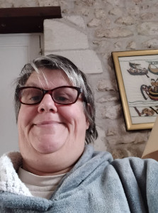 Photo de galerie - Souriante 