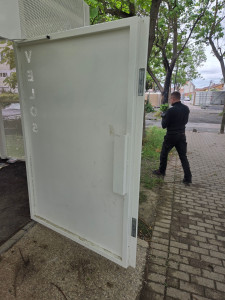 Photo de galerie - Reglage des contre plaque magnetique