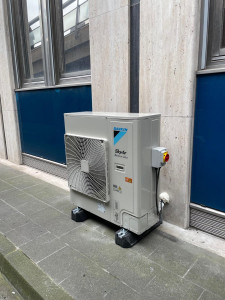 Photo de galerie - Installation unité extérieure