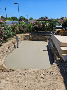 Photo de galerie - Dalle piscine pour piscine bois 