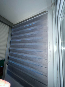 Photo de galerie - Adaptation d'un store, fixation dans la ferraille, client très satisfait !