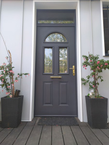 Photo de galerie - Embellissent d'entrée de maison avec c'est deux beaux Fuschia. 