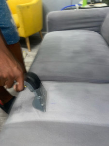 Photo de galerie - Nettoyage canapé 