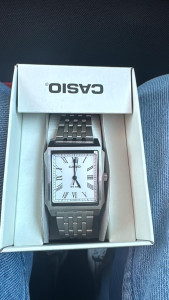 Photo de galerie - Réparation et changement de pile des montres