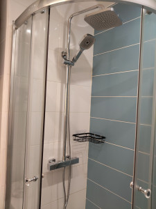 Photo de galerie - Changement de la colonne de douche 