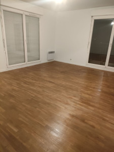 Photo de galerie - Peinture, ponçage parquet, Sous couche,
 vitrification 