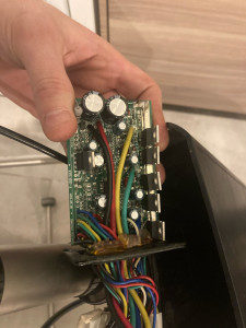 Photo de galerie - Dépannage d’une carte électronique de motorisation de roue