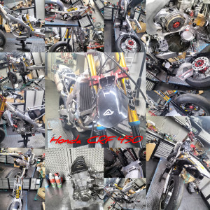 Photo de galerie - Honda CRF 450cm
combien de temps faut-il pour remonter une moto complète de A à Z avec des pièces pas forcément d'origine ? + les contrôle plus le temps que les pièces arrive en s'assurant que tout soit bien remonté 
 (la réponse c'est un long moment) 

