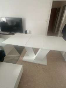 Photo de galerie - Table à manger 