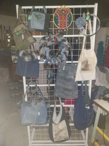 Photo de galerie - Collection de créations upcyclées par mes soins. 