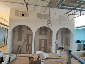 Photo de galerie - Réalisation d'arches en plaques de plâtre