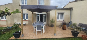 Photo de galerie - Montage de pergolá