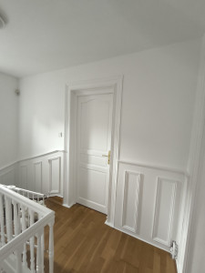 Photo de galerie - Peintre blanc escalier murs et Boissiere 