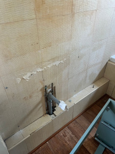 Photo de galerie - Remplacement meuble vasque et pose meuble colonne. 