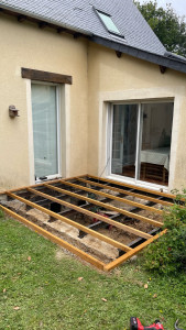 Photo de galerie - Préparation structure lambourde (terrasse bois )