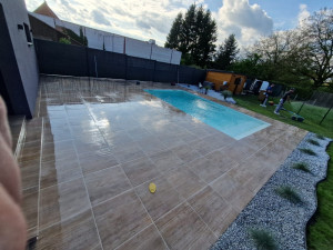 Photo de galerie - Carrelages autour de la piscine