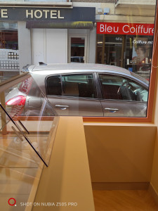 Photo de galerie - Nettoyage vitre 

 




