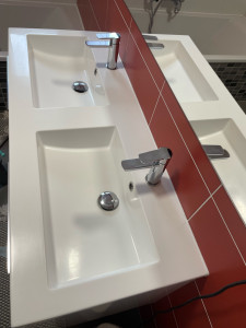 Photo de galerie - Entretien lavabo après 