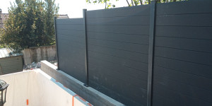 Photo de galerie - Bricolage et multi services