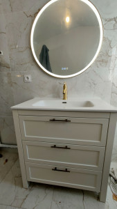 Photo de galerie - Pose meuble vasque et miroir 