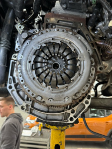 Photo de galerie - Réparation voiture