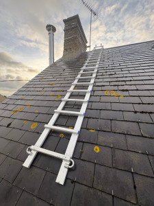 Photo de galerie - Pose d’un chapeau sur conduit 