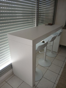 Photo de galerie - Montage d'un bar en kit 