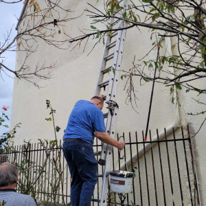 Photo de galerie - Vue du rendu final du pignon. Intervention partielle en raison de la hauteur. Client satisfait. Mes tarifs sont justes et reflètent un travail soigné, sérieux et honnête, sans surfacturation.