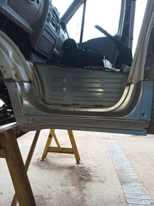 Photo de galerie - Remplacement bas de caisse sur master