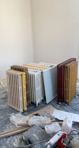 Photo de galerie - Dépose de radiateurs en fontes.