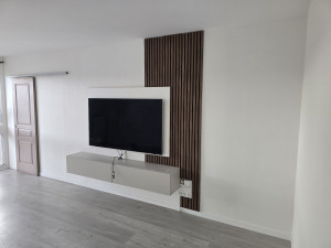 Photo de galerie - Peinture et decortion mural et pose tv avec sont meuble