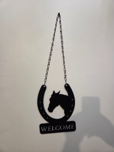 Photo de galerie - Fer à cheval découpe laser 