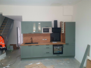Photo de galerie - Montage et installation complète d'une cuisine. 
