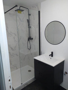 Photo de galerie - Rénovation salle de bain entière 
