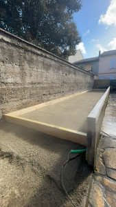 Photo de galerie - Terrain de petanque finition sable a la demande des clients pour le jeux du palet 