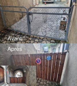 Photo de galerie - Remise à neuf d'un vieux portail. Mise à nu, ponçage, peinture puis ajout de lattes de bois exotique.