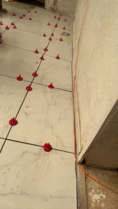 Photo de galerie - Pose de carrelage chez un client. 