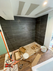 Photo de galerie - Création douche avec Solution de Protection d'Etanchéité sous Carrelage