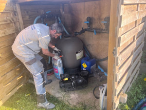 Photo de galerie - Entretien piscine