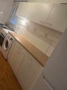 Photo de galerie - Cuisine meuble haut et bas + pose de plan de travail 