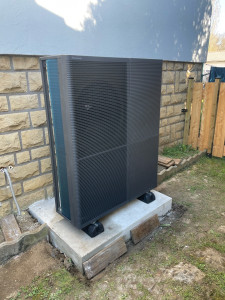 Photo de galerie - Installation Pompe à chaleur Panasonic 12 kw 