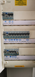 Photo de galerie - Pose d un coffret électrique      
