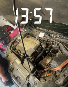 Photo de galerie - Remplacement embrayage + volant moteur + cardan gauche sur sirocco 