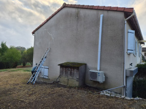 Photo de galerie - Avant le traitement et les reprises de fissures 